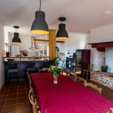 Semesterbostad Domaine De Bach