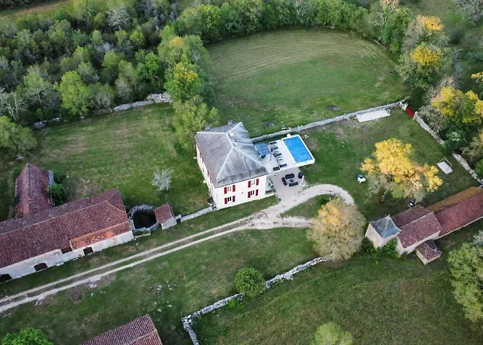 Domaine De Bach Сasa de vacaciones *