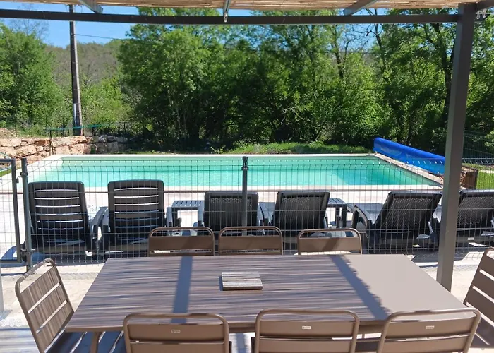 Domaine De Bach Сasa de vacaciones *